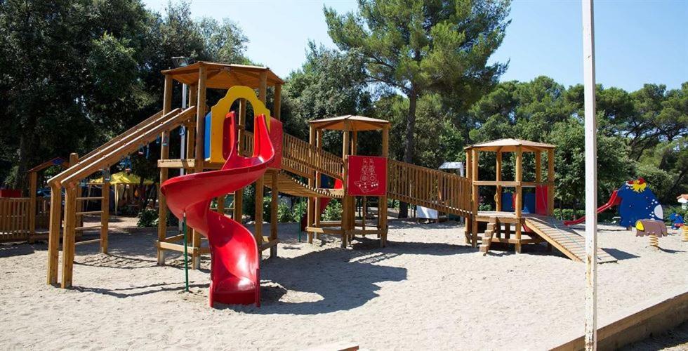 Mobile Home Cicibela Биоград-на-Мору Экстерьер фото